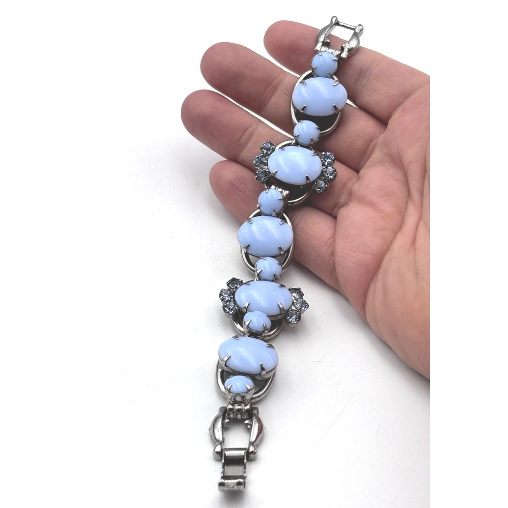 Juliana DeLizza Elster Blue Milk Glass Rhinestone Link Bracelet Vintage 7 Inch